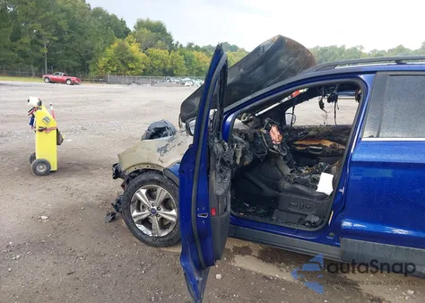 2014 Ford Escape Se z USA, uszkodzony, nr VIN 1FMCU9GX4EUB52478